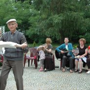 Lato, gitara, śpiew