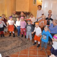 Tylu małych Świętych Mikołajów